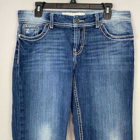 BKE Mid Rise Dakota Capri/Crop Jeans. Size 29. - Picture 2 of 14